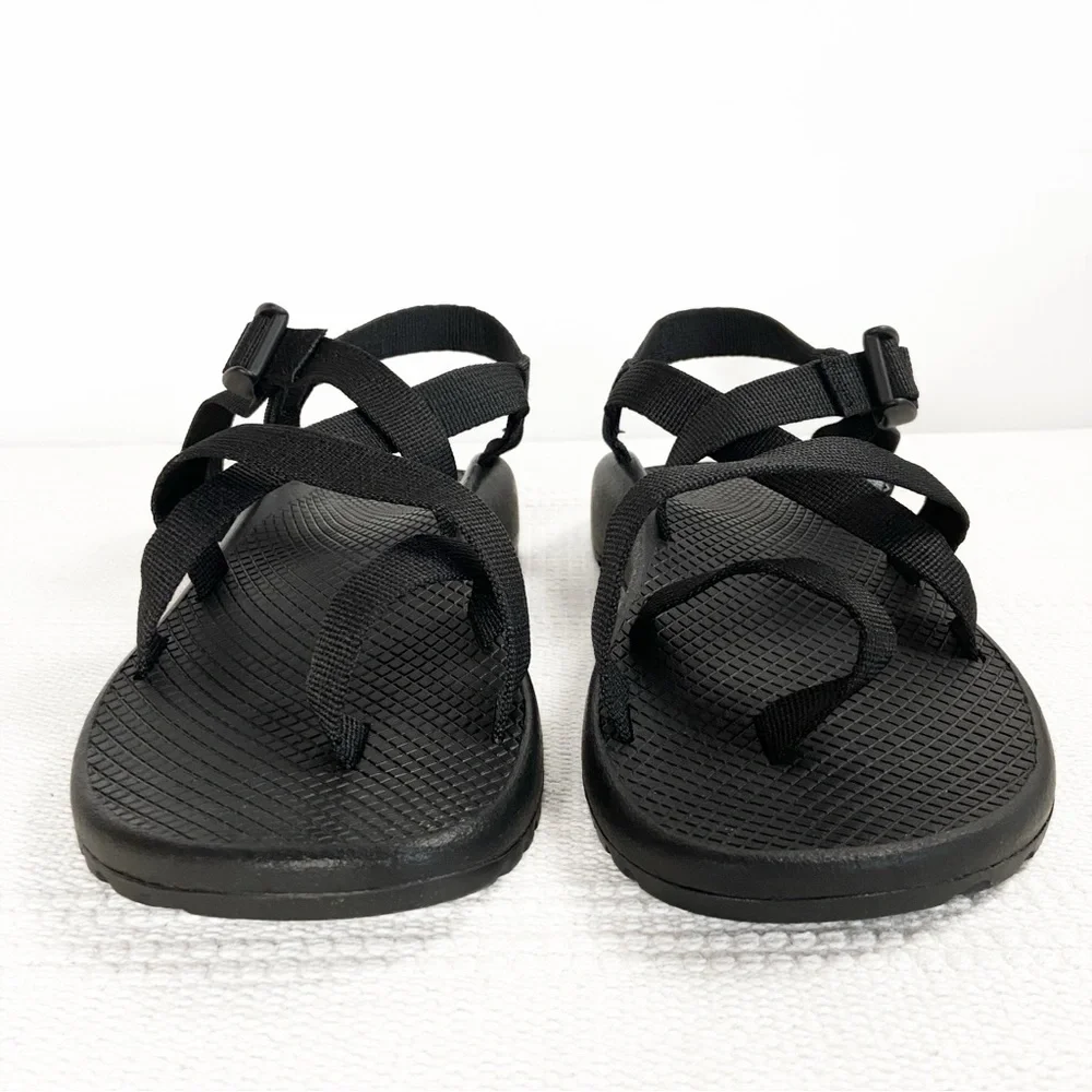 NIB Chaco Womens Z2 Classic Sandals Black size 10